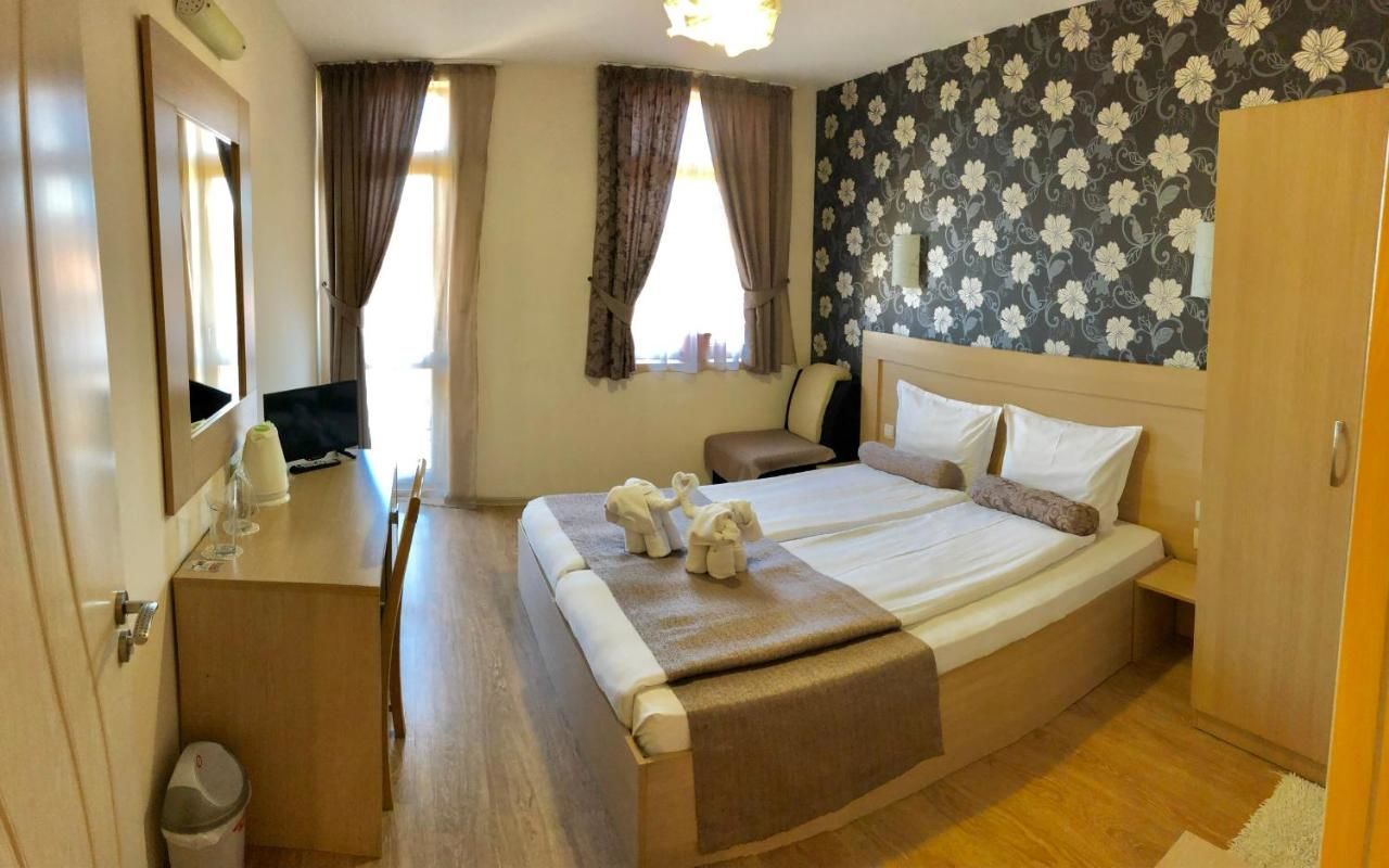 Отель Hotel Anhea Велико-Тырново-40