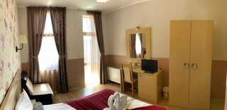 Отель Hotel Anhea Велико-Тырново Двухместный номер с 1 кроватью и террасой-56